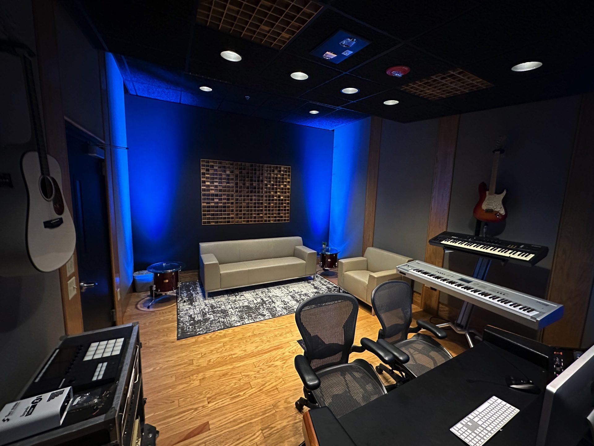 Studio C photo 2
