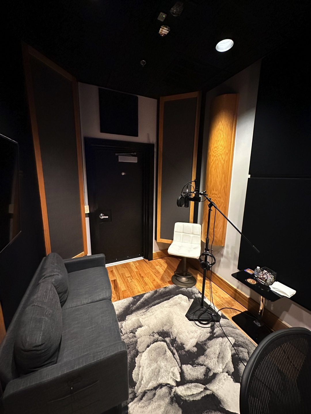 Studio B photo 5